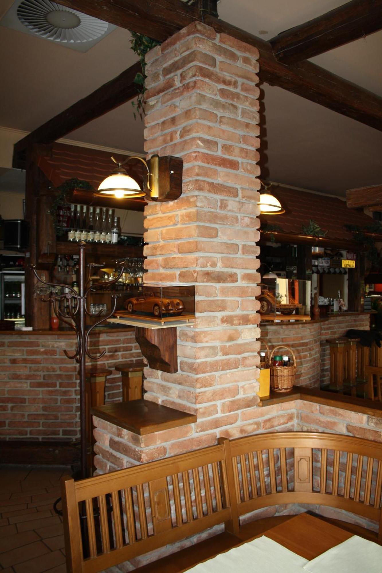 Hotel Boucek Mochov Bagian luar foto