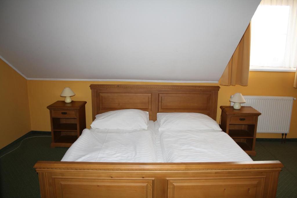 Hotel Boucek Mochov Ruang foto